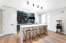*NEW Modern 4BR retreat Entertainment & Relaxation