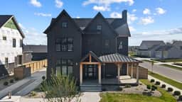 *NEW Modern 4BR retreat Entertainment & Relaxation