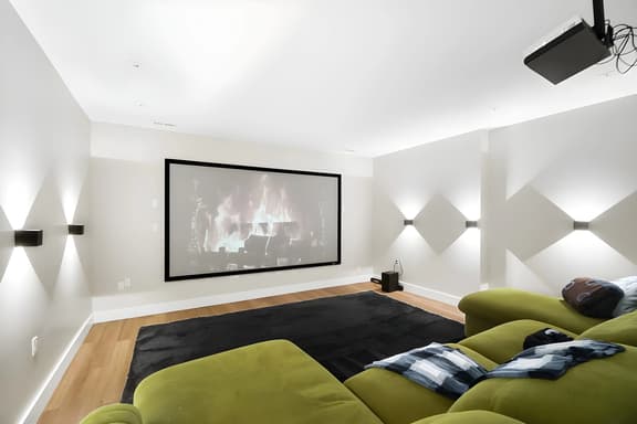 *NEW Modern 4BR retreat Entertainment & Relaxation